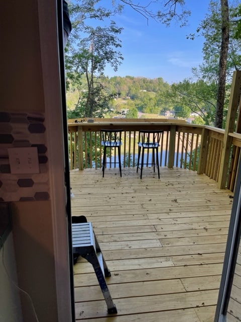 Photo - 348 River Rd