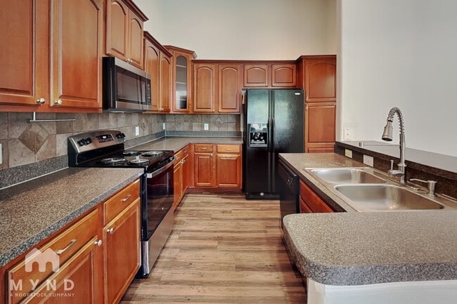Photo - 2125 Island Walk Dr
