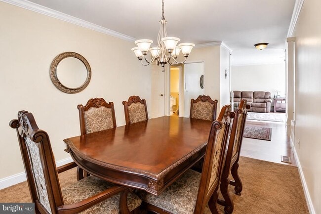 Photo - 44 Brambling Ln