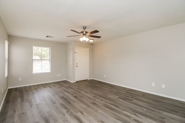 Photo - 3648 E Constitution Dr