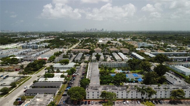 Photo - 250 NE 40th St Condo Unit 36