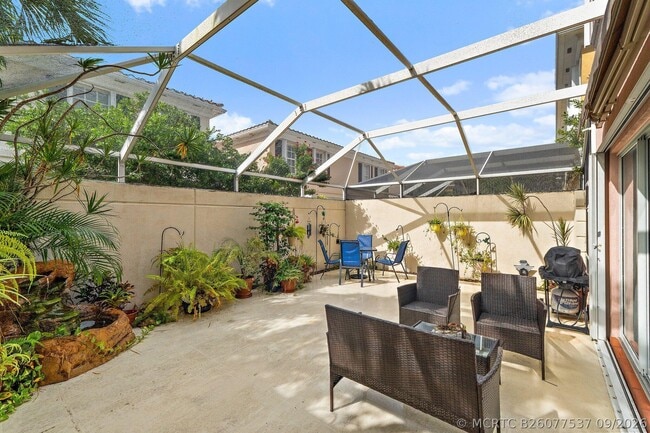 Photo - 58 Tall Oaks Cir