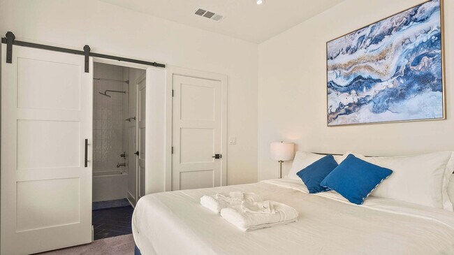 1733 N Fitzhugh Ave Unit SI ID1226738P