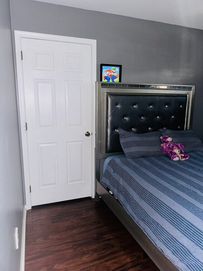 Photo - 30 Mystic Way