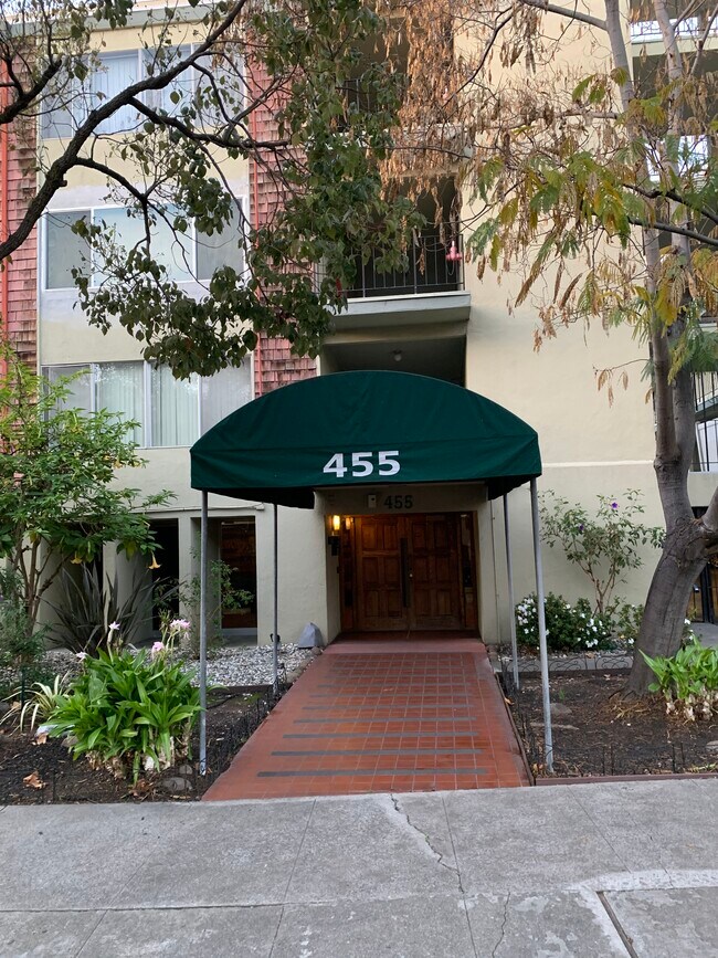 Photo - 455 Crescent St Unit 201