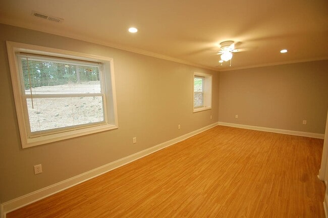 Photo - 1940 Nelson Mill Rd