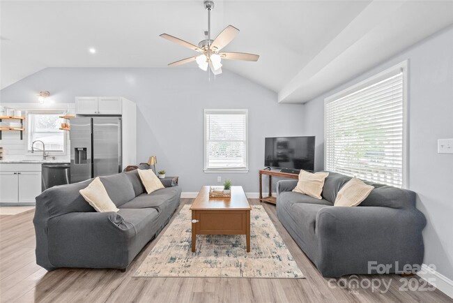 Photo - 126 Tomberlin Rd