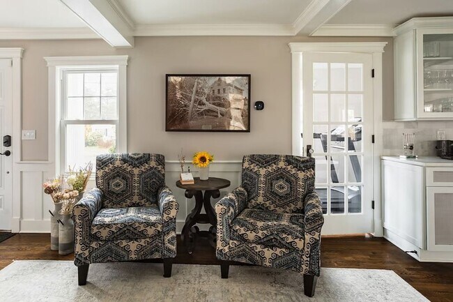 Photo - The Bassett House