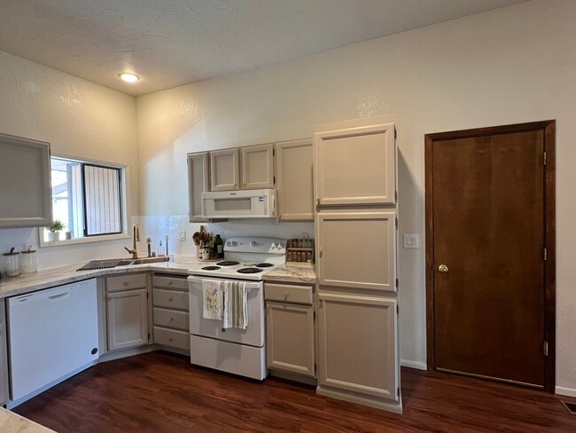 Photo - 4306 N Ella Rd