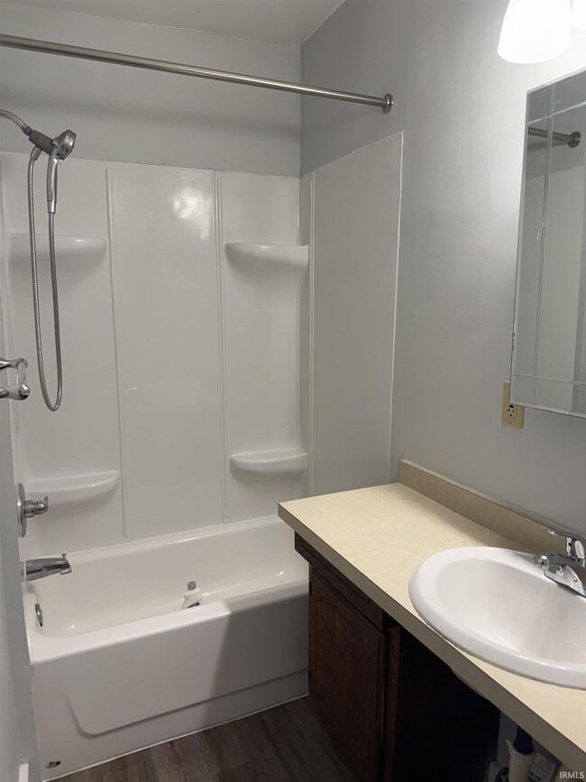 Photo - 1328 Sinclair St