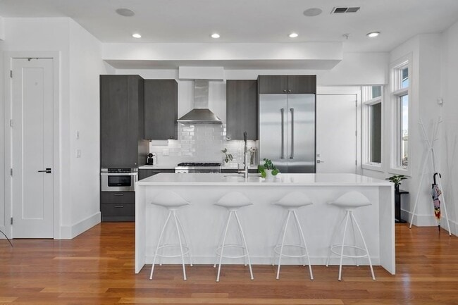 Photo - 5 Mohawk St Unit 5