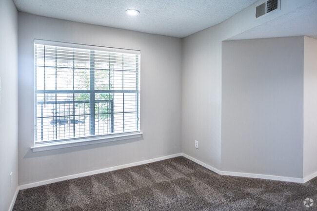 3 BR, 2 BA - 1200SF