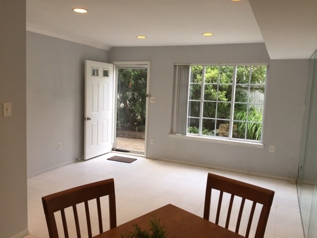 Photo - 22 Sharrotts Rd Unit 1