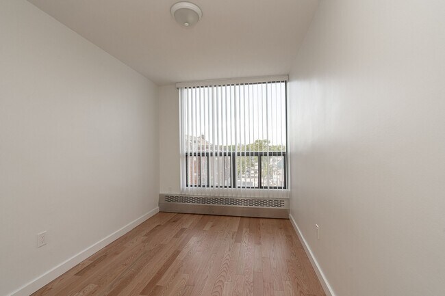 Photo - 800 Richmond St W Unit 912