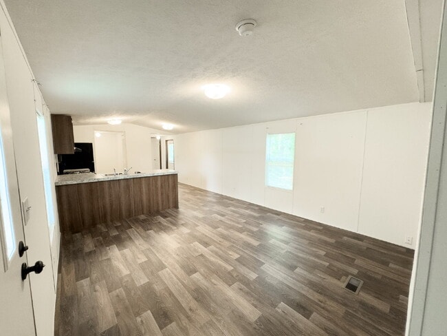 Photo - 2 Bed 2 Bath in Pendleton Unit 5