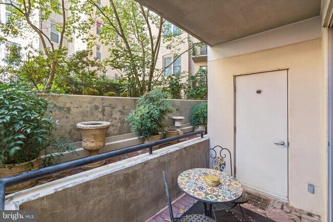 Photo - 1441 Rhode Island Ave NW Unidad M06