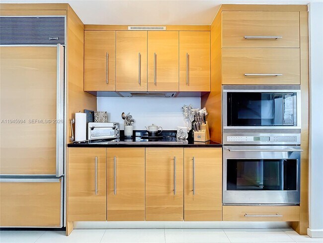 Photo - 475 Brickell Ave Unidad 4415