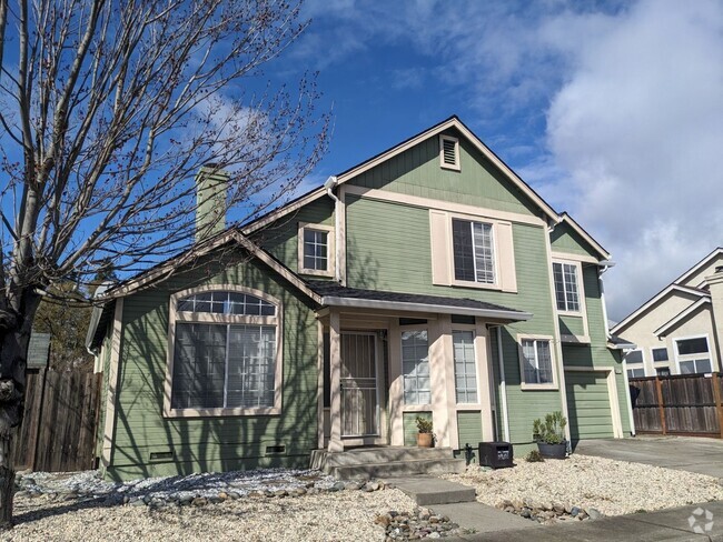 Building Photo - Stunning home in Suisun