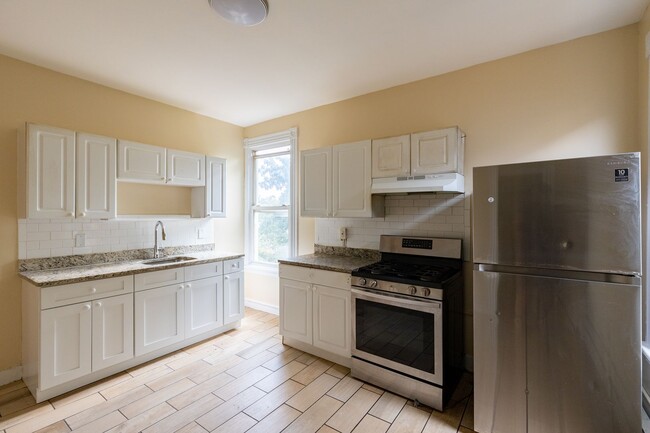 204 Redmond St Unit 2