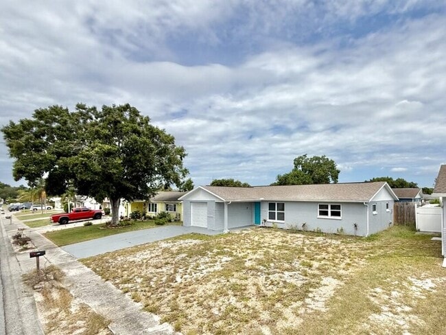 Photo - 6417 Sutherland Ave
