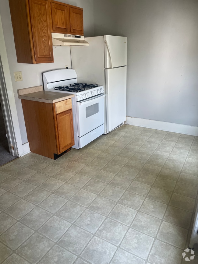 Building Photo - 33 Harvard St Unit 5 Rental