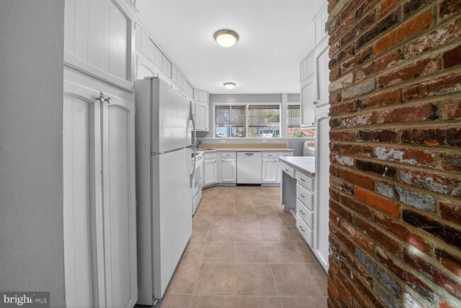 Photo - 6020 Cheshire Dr