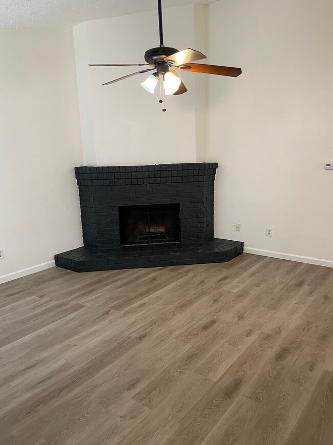 Fireplace/Living - 412 Greenlawn Blvd