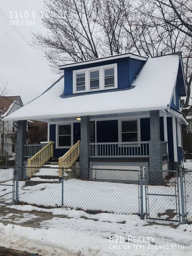 Photo - 1140 E 144th St
