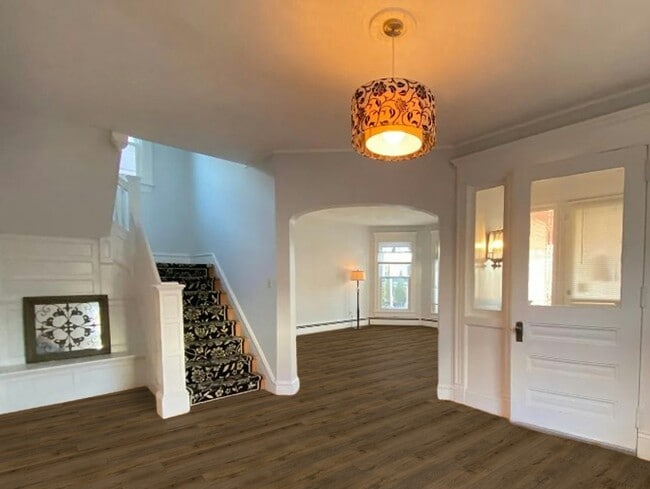 Photo - 848 Quincy Ave