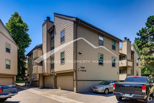 Building Photo - Spacious Condo with Washer/Dryer and Parking Unit 31