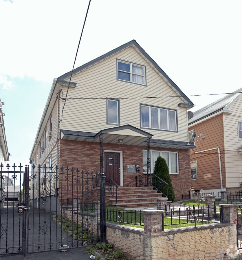 Photo - 1029-1031 Kilsyth Rd Apartments