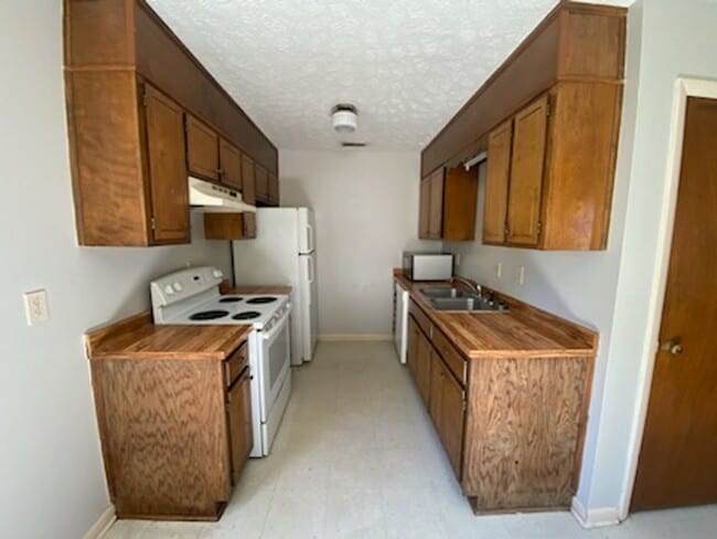 Photo - 1966 Glenwick Dr