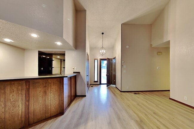 2200 Sandy Creek Trail