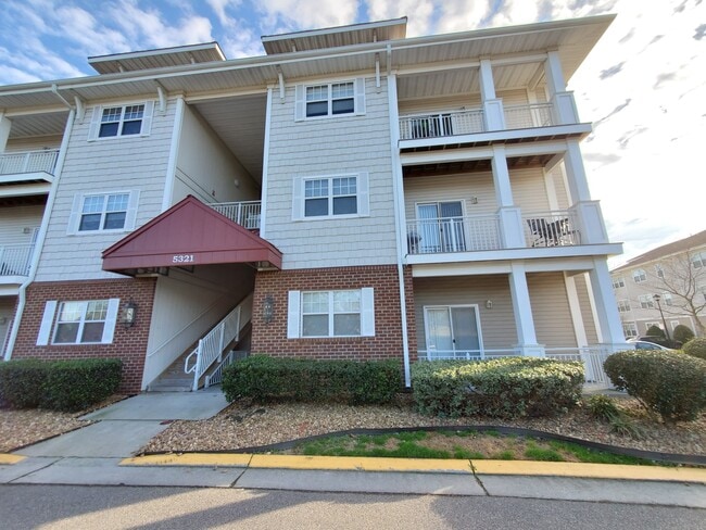Building Photo - 5321 Warminster Dr Unit #104