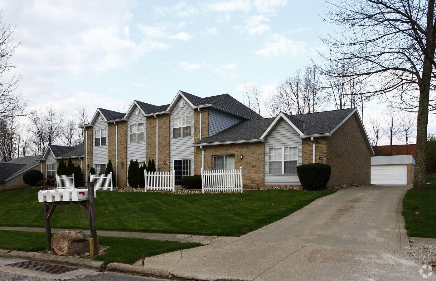 Photo - 1680 Riva Ridge Dr Apartments
