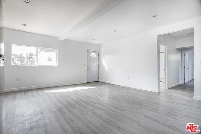 Photo - 1324 Toberman St