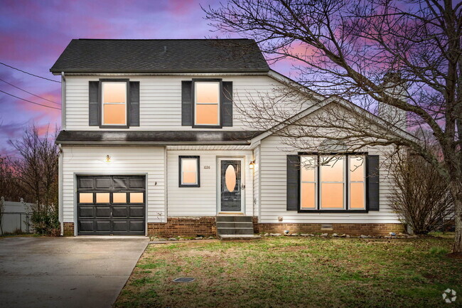 Building Photo - 1226 Cobblestone Ln Rental