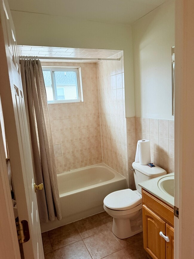 386 New St Unit 2