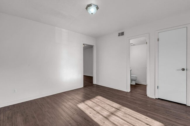 Photo - 1121 3rd Ave N