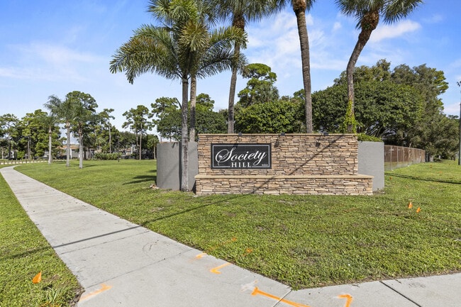 Building Photo - 814 Hill Dr