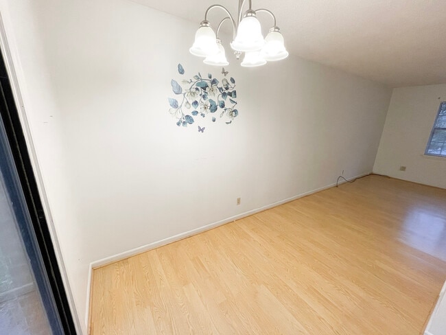 Photo - 31 Saint Mark Rd