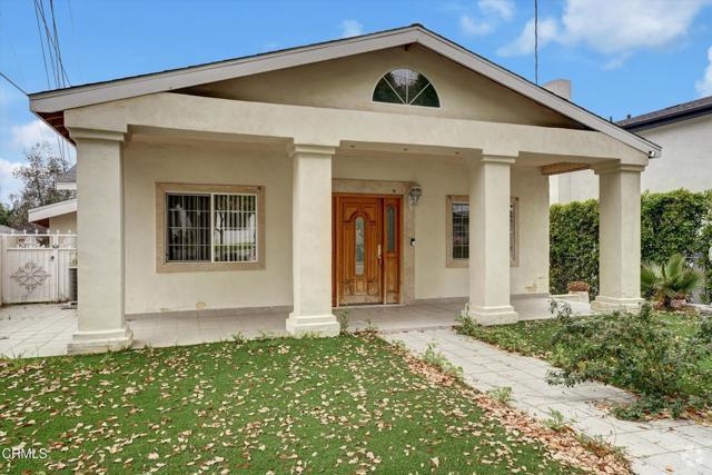 Building Photo - 1028 E Providencia Ave Rental