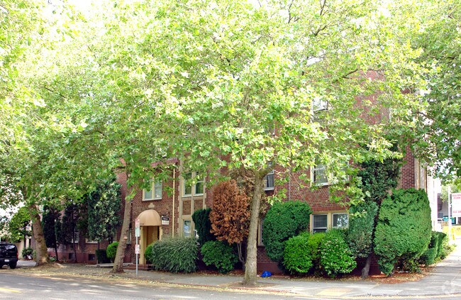 Dalmasso Apartments