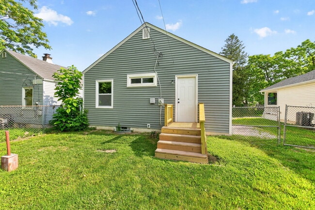 Photo - 1437 E 19th Ave