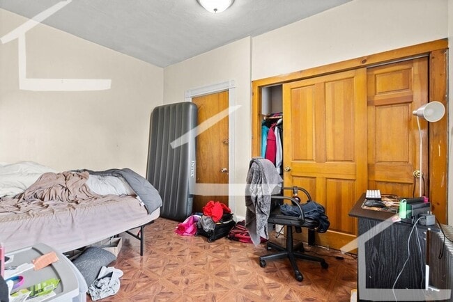 Photo - Huge one bed one bath in Brighton...