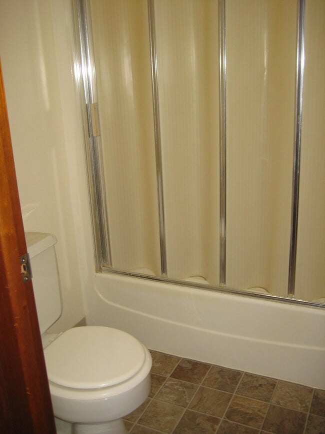 Key Broadway Apartments Winona, MN