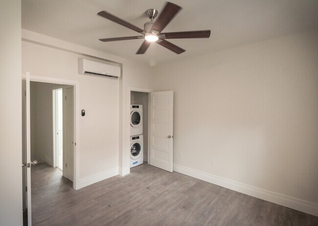 Photo - 130-134 Dalhousie St