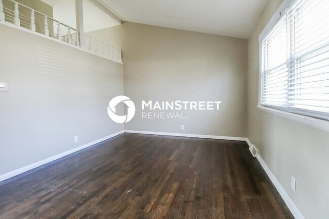 Photo - 3 Bedroom Pet-Friendly Home in Kansas City...