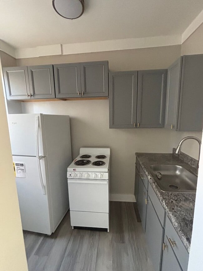 Building Photo - NCH - 850-852 E Livingston Ave. Unit NCH - 850 E Livingston Ave.