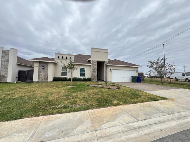 Photo - 6002 Amir Dr